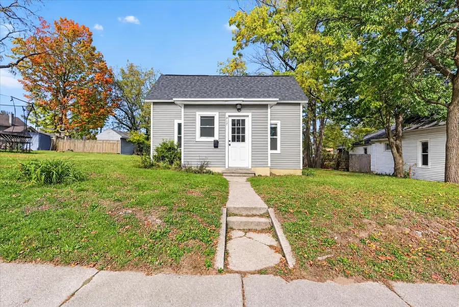 917 Innes Street Ne, Grand Rapids, MI 49503 - #3