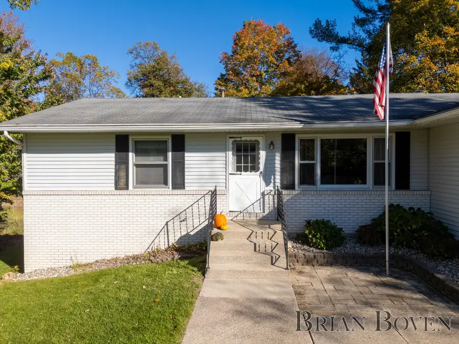 1568 Gridley Avenue Nw, Grand Rapids, MI 49534 - #2