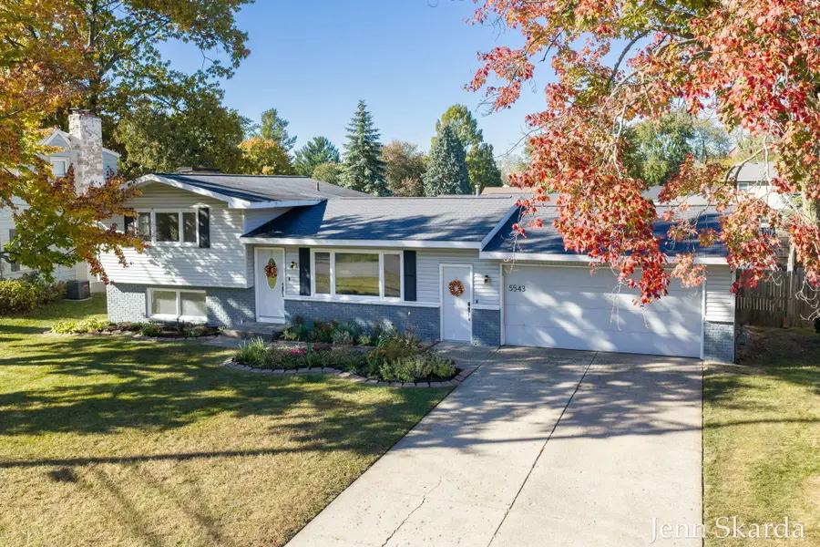 5543 Edgelawn Drive Se, Kentwood, MI 49508 - #3