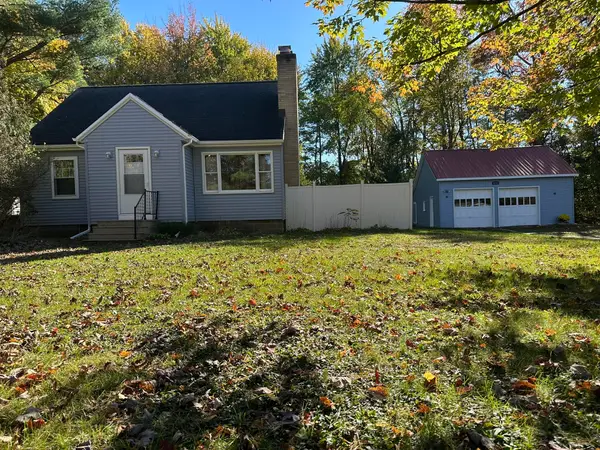 1205 Duck Lake Road, Muskegon, MI 49445