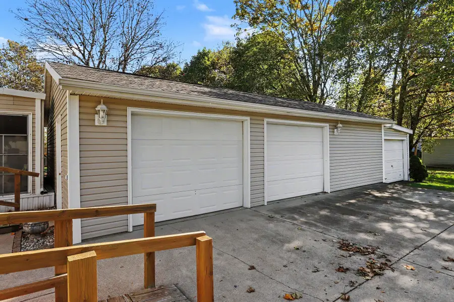 621 Bair Street, Vicksburg, MI 49097 - #2