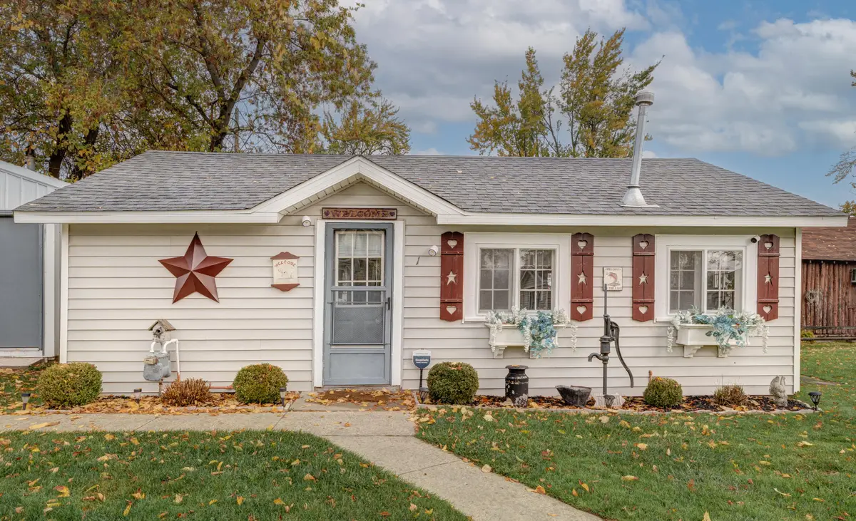 6366 W Houghton Lake Drive #1, Houghton Lake, MI 48629 - #1