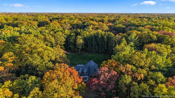 3164 Jamestown Lane, Fruitport, MI 49415