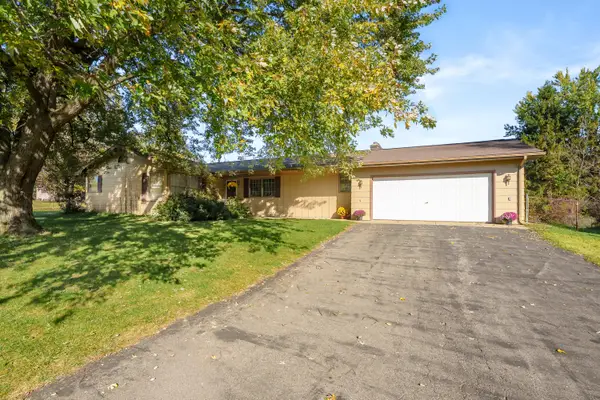 630 Hillcrest Road, Paw Paw, MI 49079