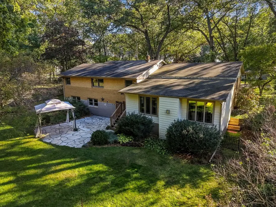 2735 Wildwood Lane, Stevensville, MI 49127 - #2