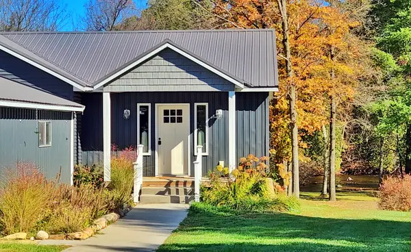 1148 N Meadowbrook Road, White Cloud, MI 49349