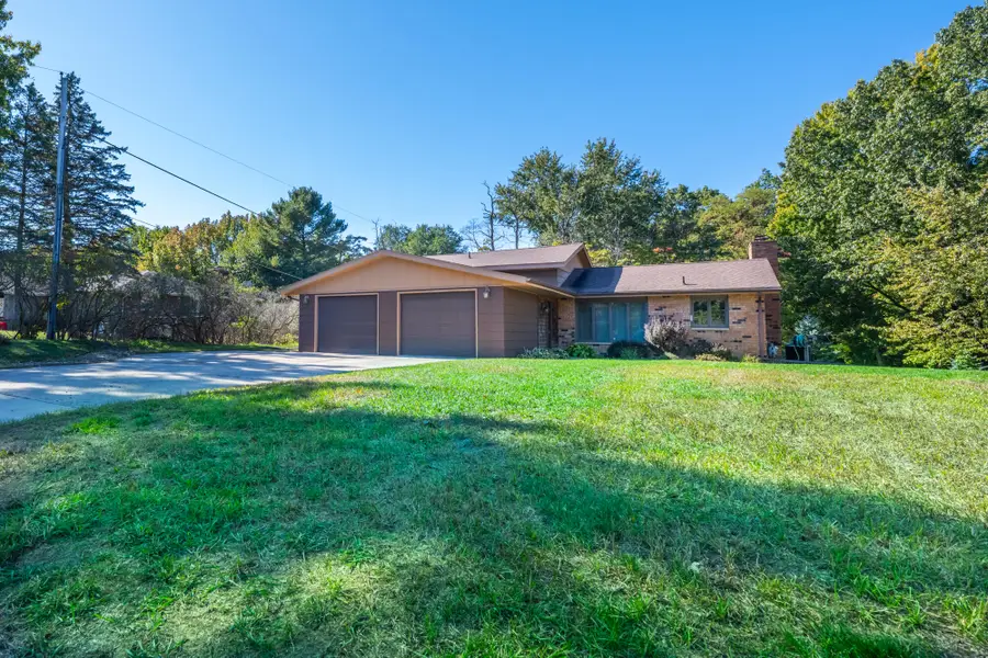 4994 Puetz Road, Stevensville, MI 49127 - #2
