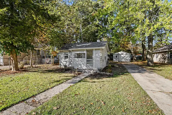 2320 Hazel Avenue, Kalamazoo, MI 49008