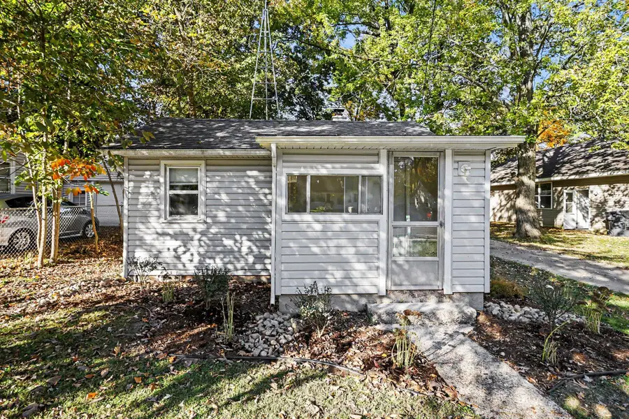 2320 Hazel Avenue, Kalamazoo, MI 49008 - #2