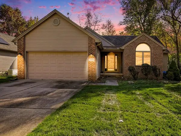 2583 Hawthorne Way, Saline, MI 48176