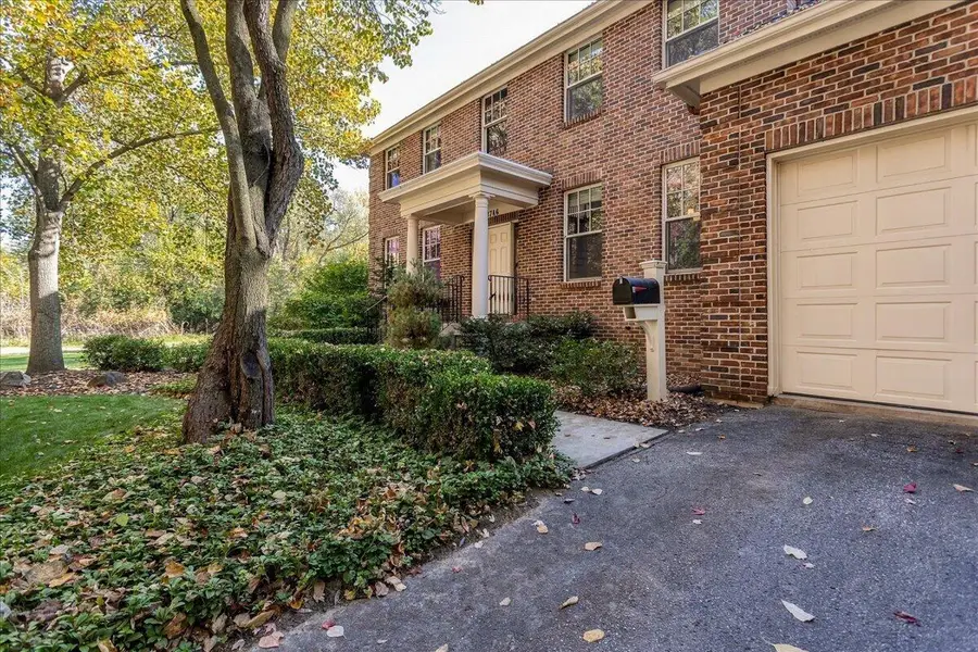 2746 Beechwood Drive Se, East Grand Rapids, MI 49506 - #3