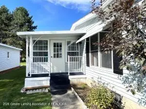 102 Saint Ives N, Lansing, MI 48906 - #3