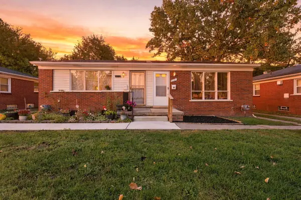 2127 Ackley Avenue, Westland, MI 48186