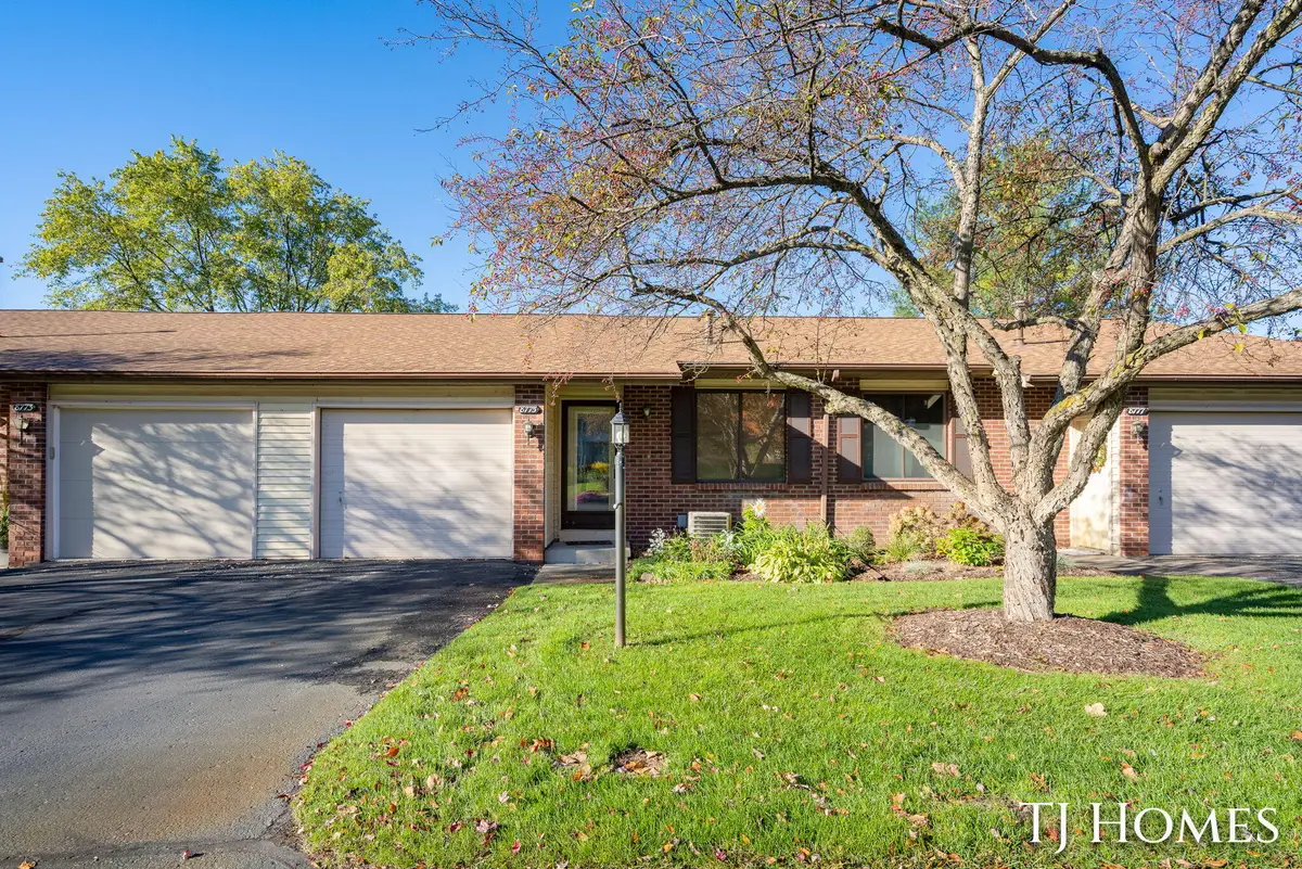 8775 Courtland Drive Ne, Rockford, MI 49341 - #1