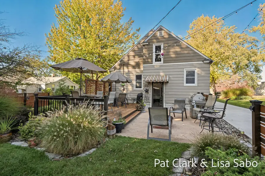 1032 Columbus Avenue, Grand Haven, MI 49417 - #2