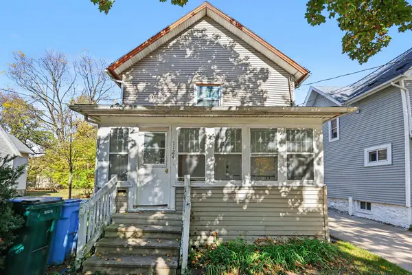 1124 W Allegan Street, Lansing, MI 48915