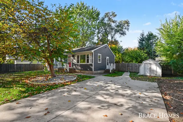 7575 Regal Avenue Se, Grand Rapids, MI 49548
