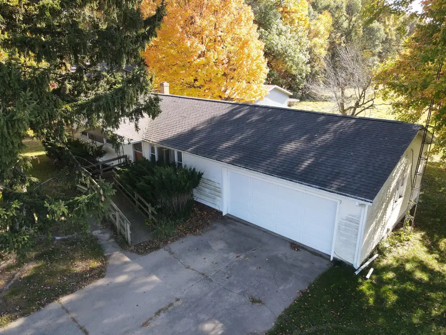 4331 Jonesville Road, Jonesville, MI 49250 - #3