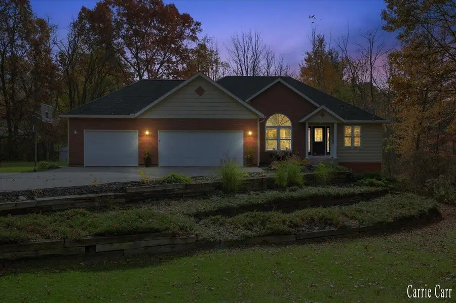 5284 14 Mile Court Ne, Rockford, MI 49341 - #2
