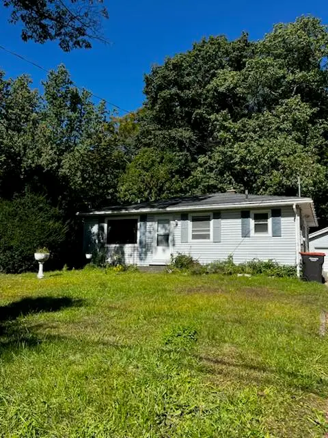 2211 W Lakewood Boulevard, Holland, MI 49424