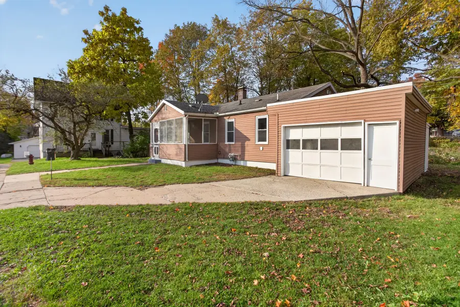 6 Elm Court Court, Hillsdale, MI 49242 - #3