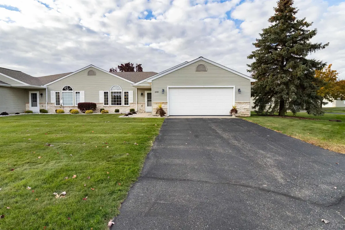 2101 Lakewood Drive, Adrian, MI 49221 - Image #1