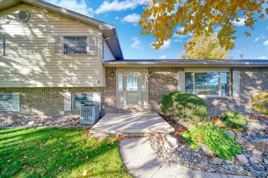 10100 Rouget Road, Blissfield, MI 49228 - Image #2