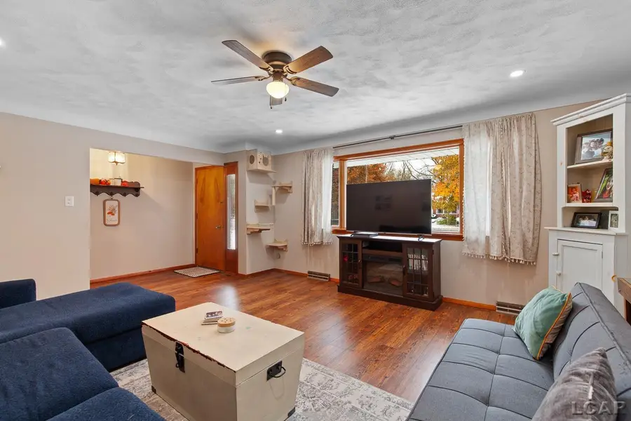 108 River Drive, Blissfield, MI 49228 - Image #3