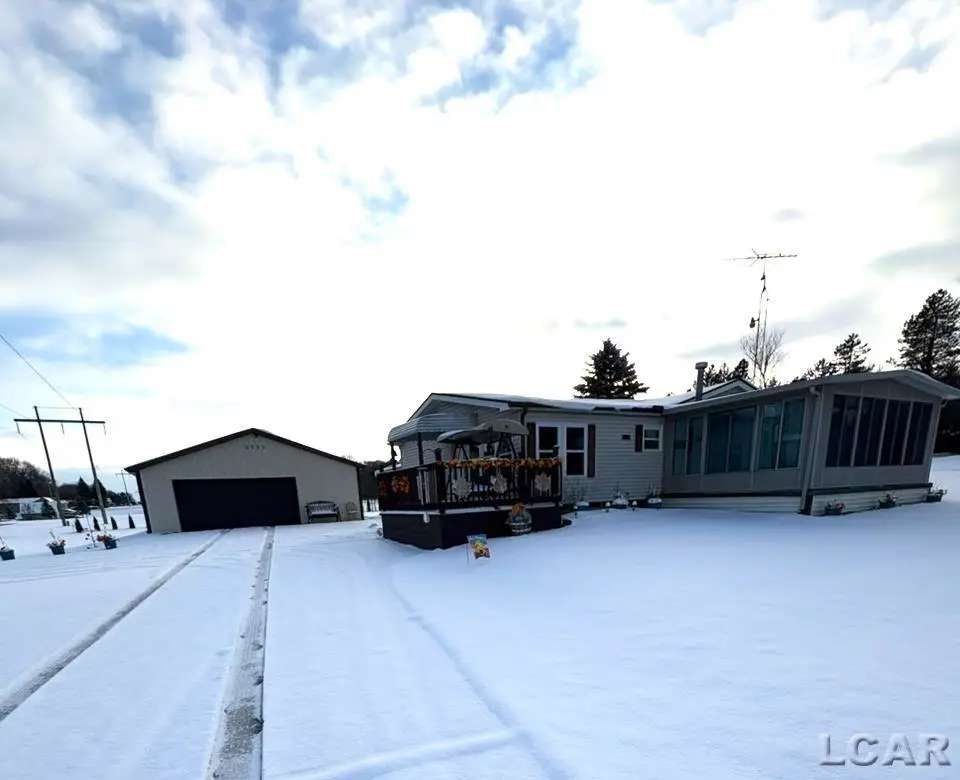 2711 E Carleton Road, Adrian, MI 49221 - Image #1