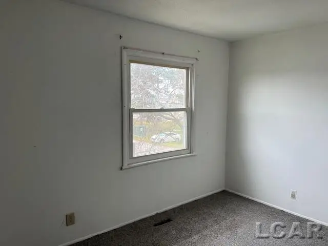 210 Stratford Drive, Adrian, MI 49221 - Image #2