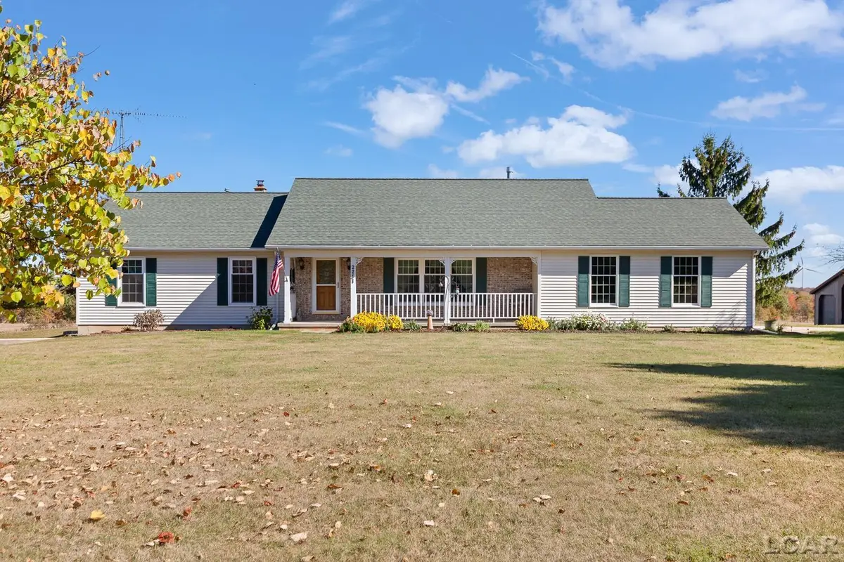 2251 N Waldron Drive, Pittsford, MI 49271 - Image #1