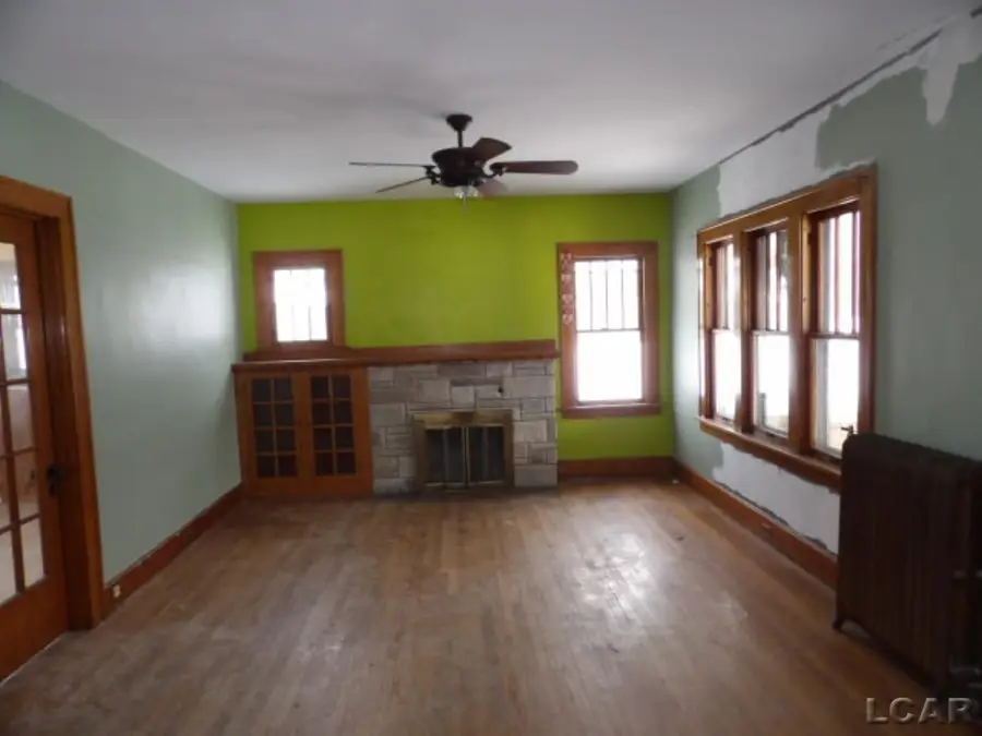 229 Clinton Street, Adrian, MI 49221 - Image #3