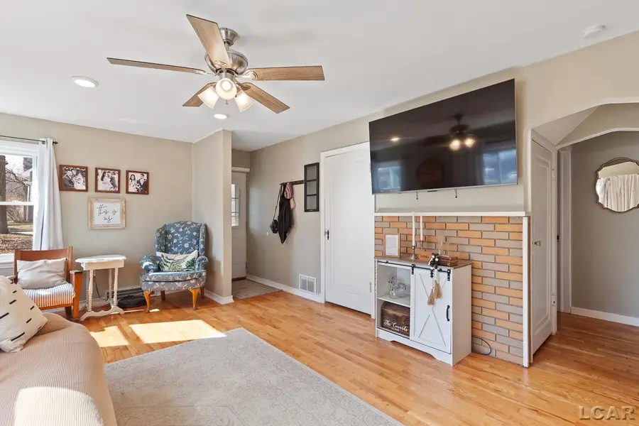 218 Greenly Street, Adrian, MI 49221 - #2