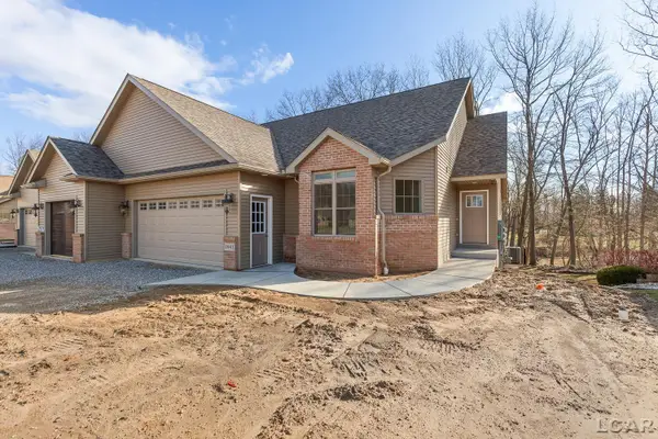 1641 Rivers Edge Court, Adrian, MI 49221