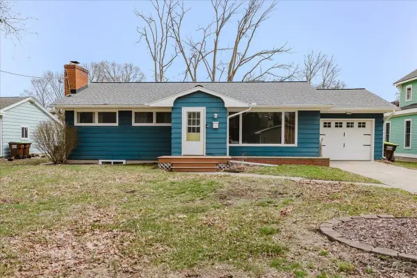 302 N Van Buren Street, Tecumseh, MI 49286