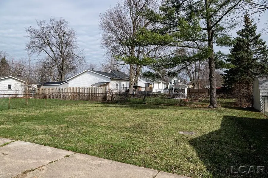1015 E Hunt Road, Adrian, MI 49221 - #3