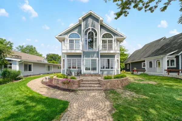 9254 Cherry Point Road, Manitou Beach, MI 49253