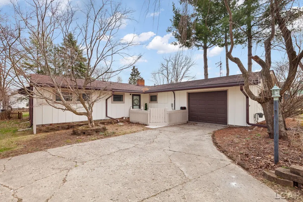 306 N Van Buren Street, Tecumseh, MI 49286 - #1