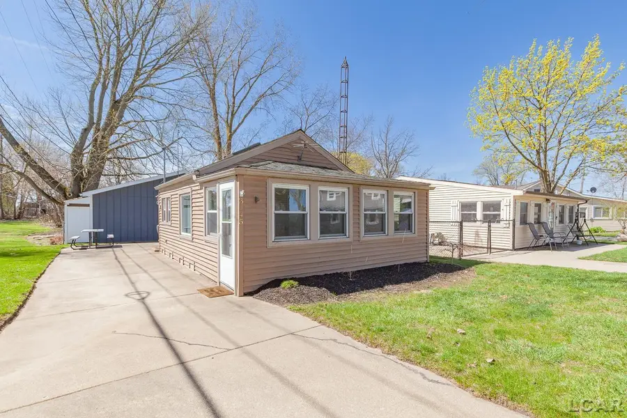 3145 Round Lake Highway, Manitou Beach, MI 49253 - #3