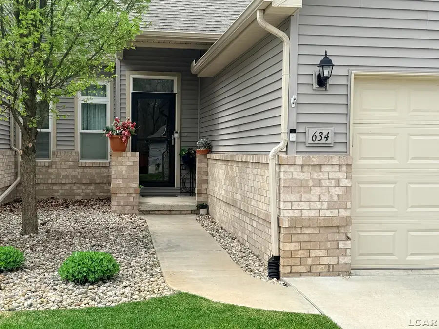 634 Ridge Lane, Tecumseh, MI 49286 - #2