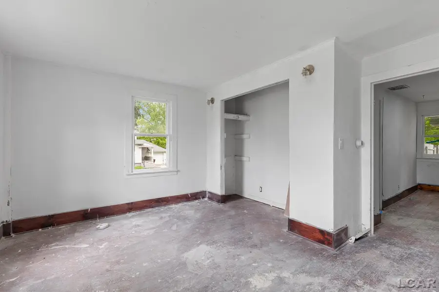 803 E Front Street, Adrian, MI 49221 - #2