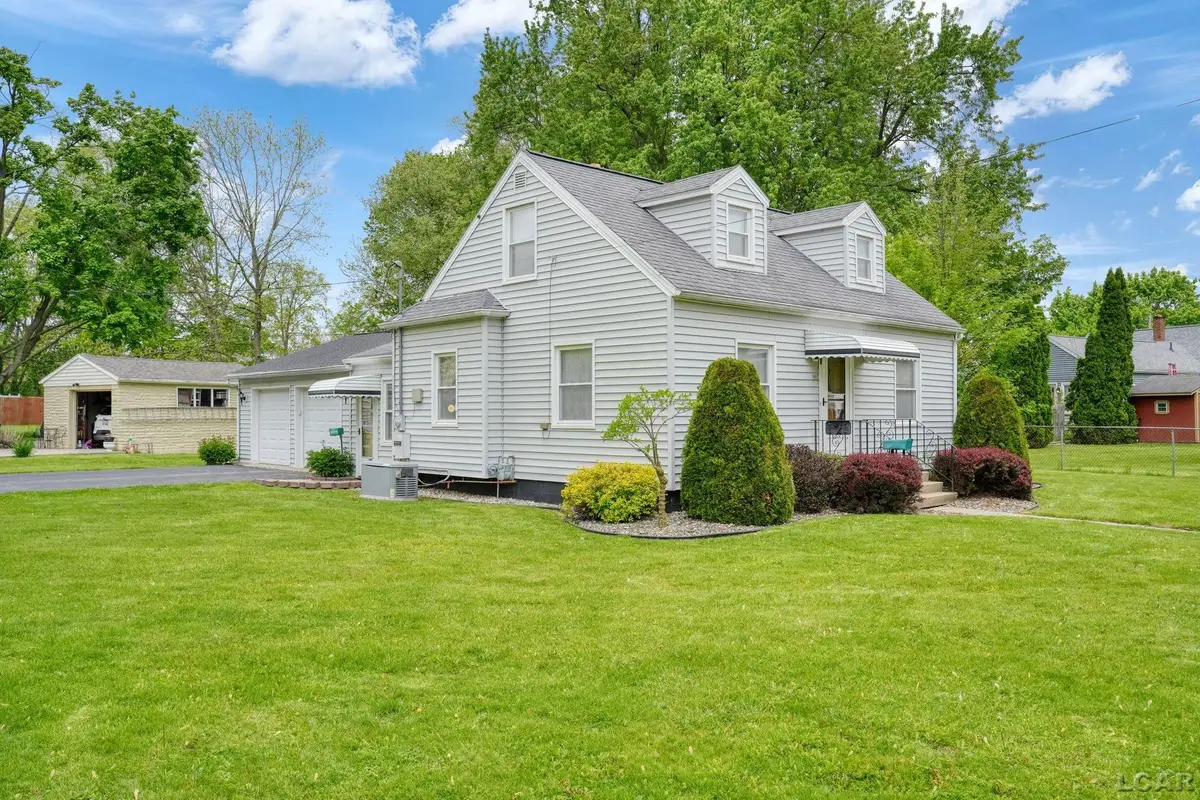905 Sheffield Ave Street, Adrian, MI 49221 - #1