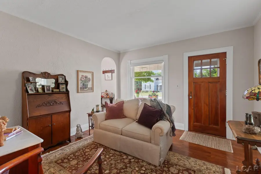 309 W Cummins Street, Tecumseh, MI 49286 - #3