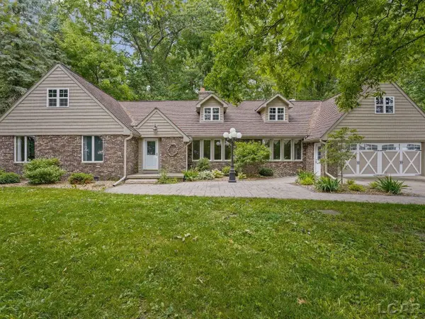 5944 Riga Highway, Blissfield, MI 49228