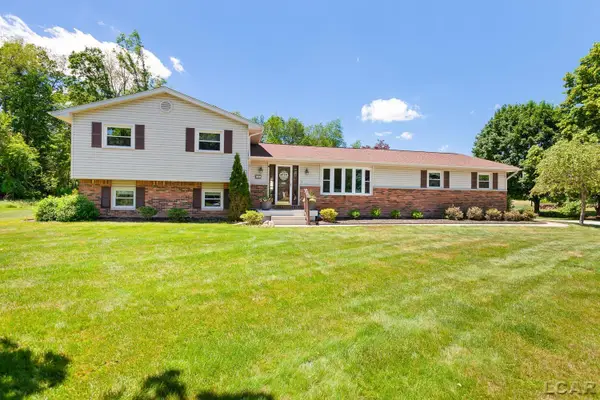 8826 Hawthorne Drive, Tecumseh, MI 49221