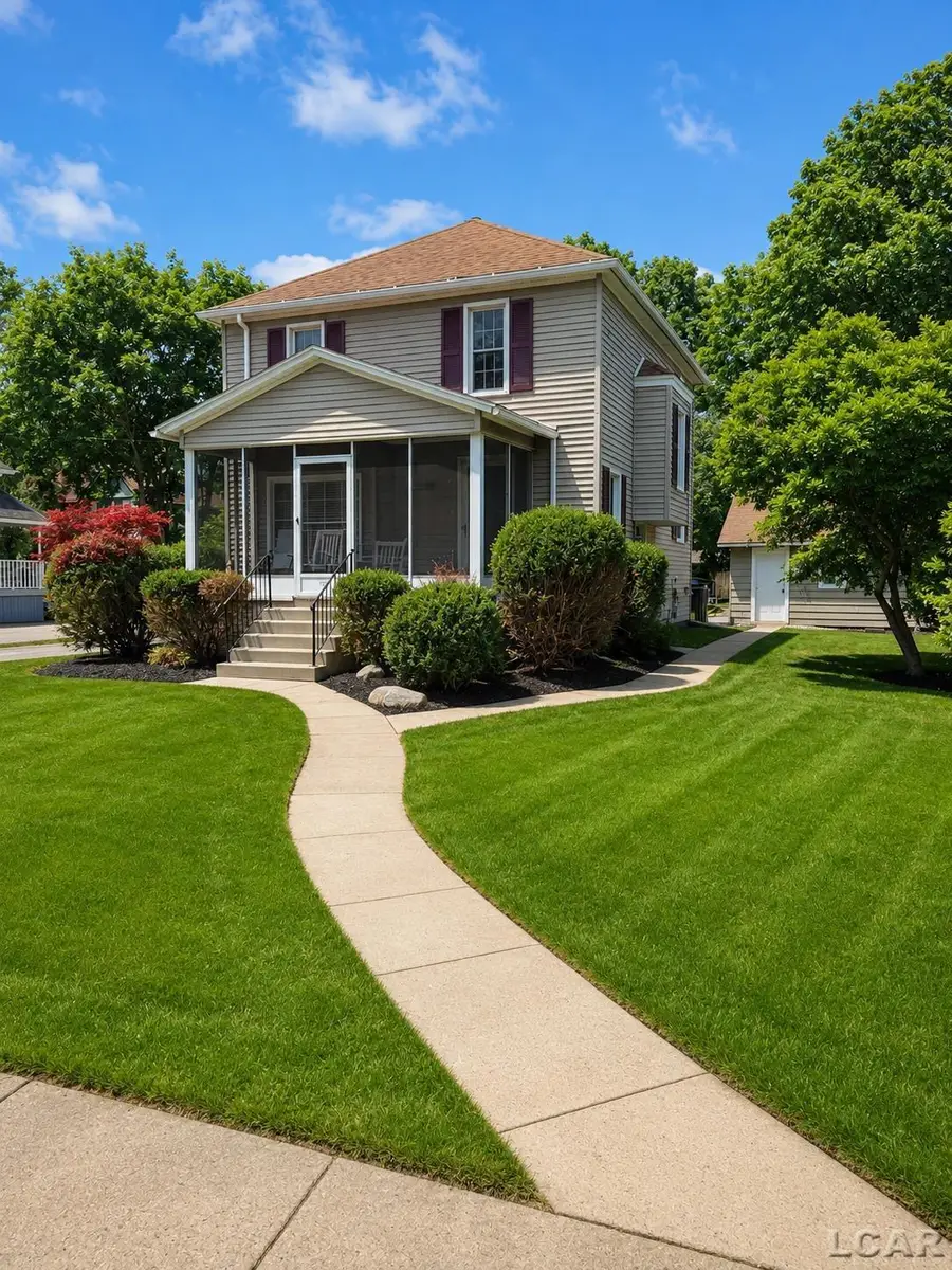 176 S Scott Street, Adrian, MI 49221 - #2