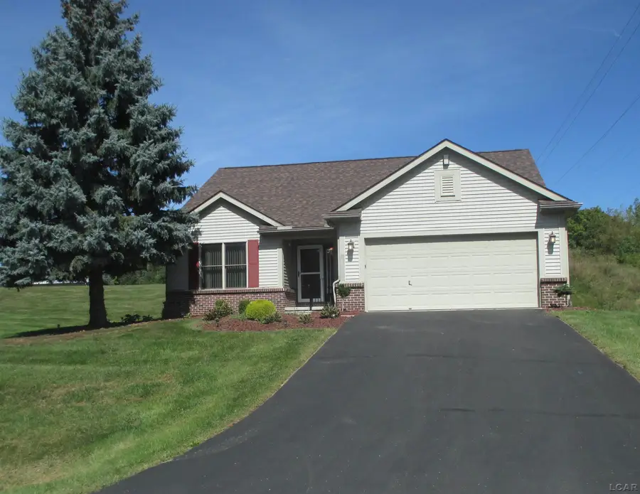 2304 Woodridge Drive, Adrian, MI 49221 - #2