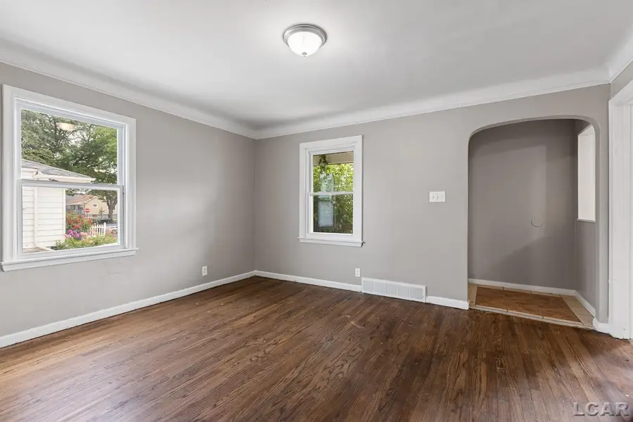630 Park Street, Lincoln Park, MI 48146 - #3