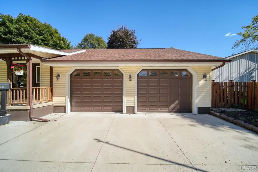 837 Howell Avenue, Adrian, MI 49221 - #3