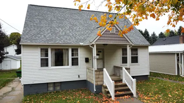 831 Hoch Avenue, Adrian, MI 49221